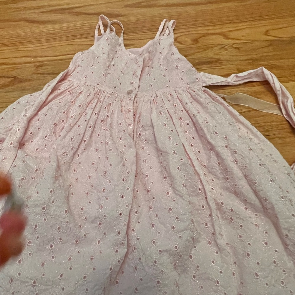 Dresse - Picture 3 of 3